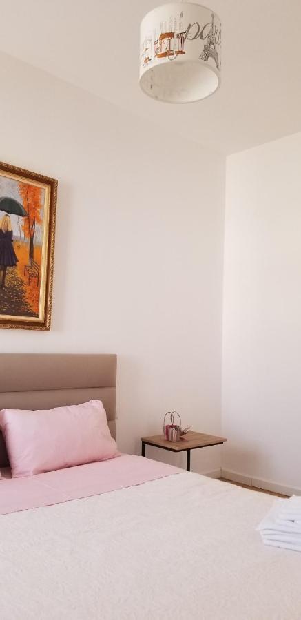 City Center Cute And Comfy Apartment - Ajia Apartments Tiran Dış mekan fotoğraf