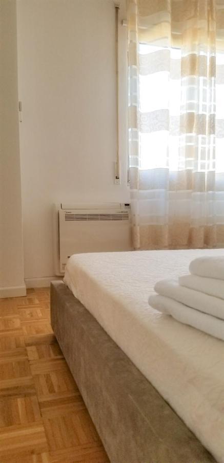 City Center Cute And Comfy Apartment - Ajia Apartments Tiran Dış mekan fotoğraf