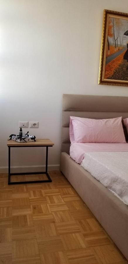 City Center Cute And Comfy Apartment - Ajia Apartments Tiran Dış mekan fotoğraf