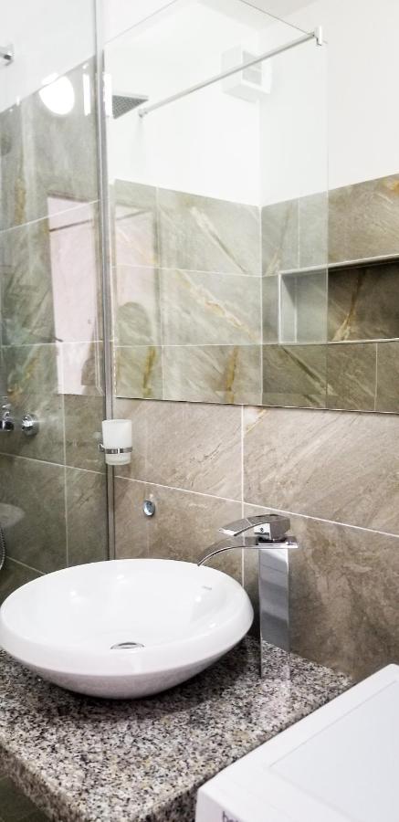 City Center Cute And Comfy Apartment - Ajia Apartments Tiran Dış mekan fotoğraf